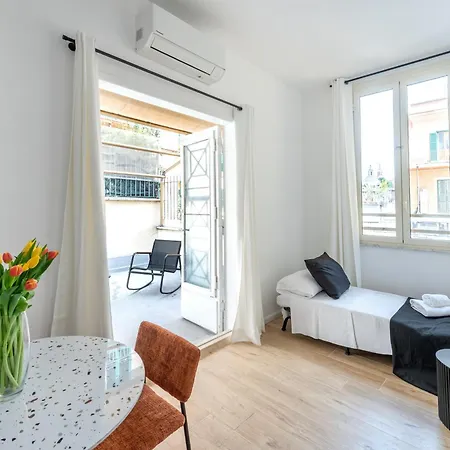 Apartment White Flat Labicana