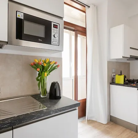 Apartment White Flat Labicana