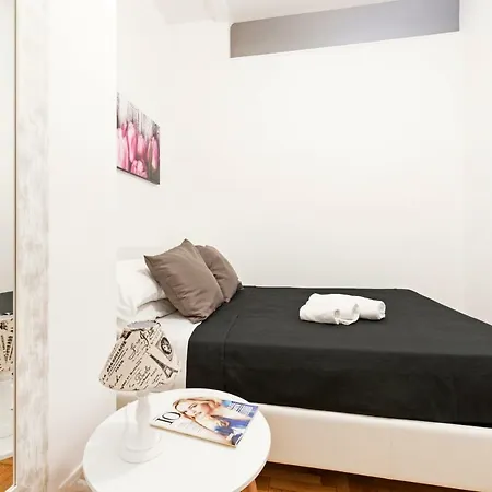 White Flat Labicana Rome