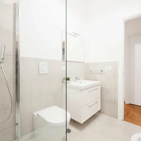 White Flat Labicana Lejlighed Rom