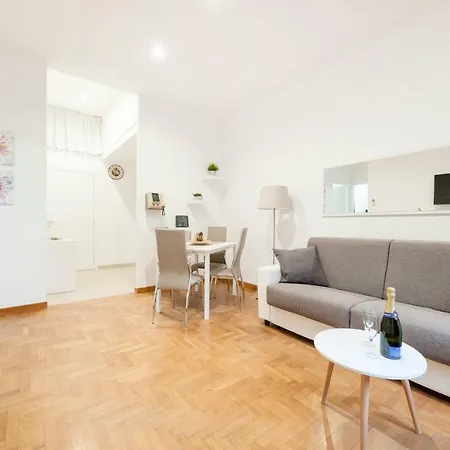 White Flat Labicana Rome
